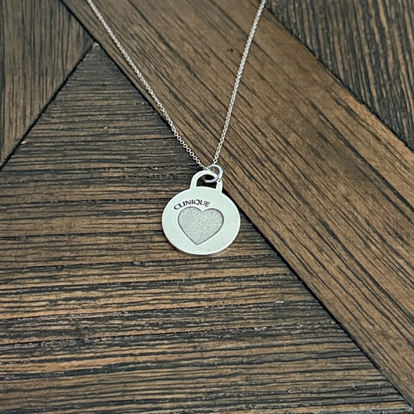 Tiffany & Co. 925 Sterling Silver Clinique Heart Pendant Necklace 18” Rare - Picture 5 of 5
